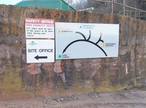 CS-Torr-Quarry-direction-sign