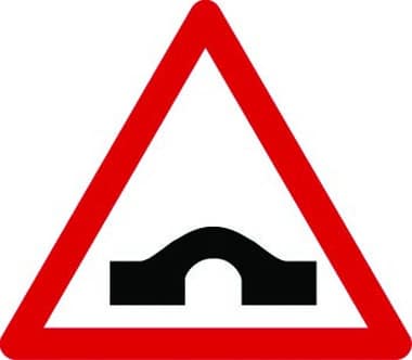 Hump bridge traffic sign