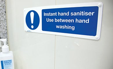 Use hand sanitiser between hand washing mandatory sign for facilities