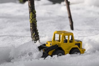 Winter-Hazard-Signs-4